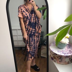 🌊 Navy and Peach Kimono